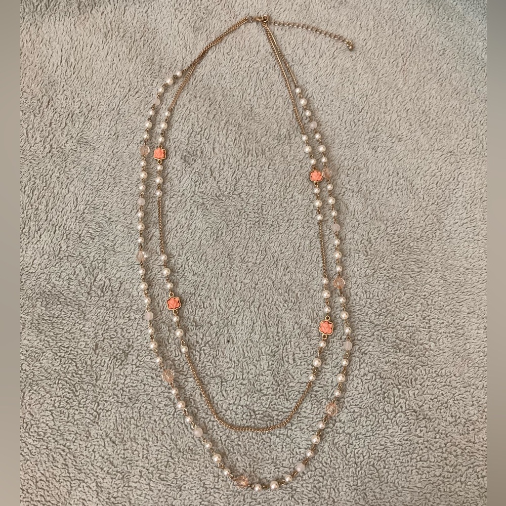 Roses & pearls necklace